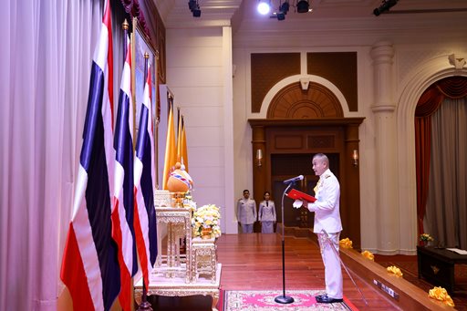 ๒ พ.ค.๖๗ จก.วท.กห. ร่วมพิธีลงนามถวายพระพร เนื่องในวันฉัตรมงคล