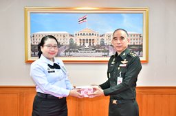 ๑๔ พ.ย.๖๘ จก.วท.กห. มอบของขวัญและการ์ดอวยพร ให้กับกำลังพล วท.กห. ห้วงเดือน พ.ย.๖๘