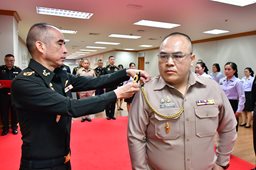 ๑ ธ.ค.๖๘ พิธีประดับเครื่องหมายยศ