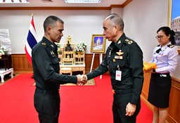 ๑ ธ.ค.๖๘ พิธีประดับเครื่องหมายยศ