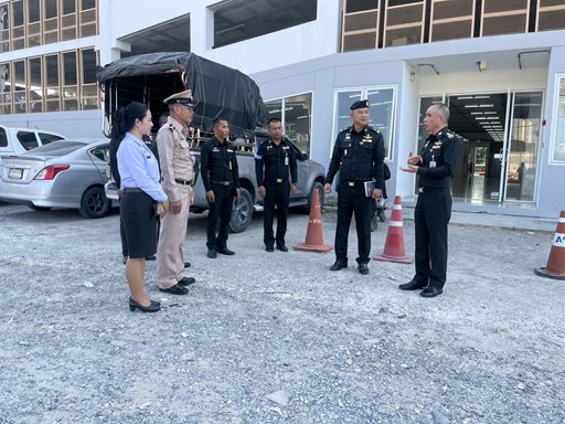 ๒ เม.ย.๖๙ จก.วท.กห. ตรวจเยี่ยมอาคารที่พักอาศัย สป. พื้นที่บางจาก