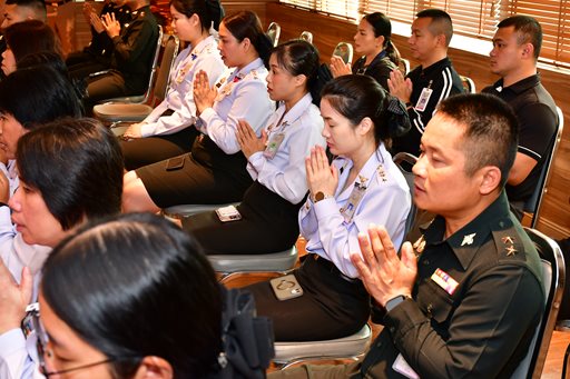 ๒๙ เม.ย.๖๙ จก.วท.กห. เป็นประธานใน "กิจกรรม พบกันวันพระ พบพระพบธรรม"