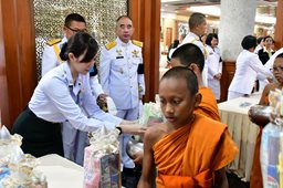 ๒๑ พ.ค.๖๙ จก.วท.กห. และข้าราชการ วท.กห. เข้าร่วมพิธีเจริญพระพุทธมนต์ถวายพระราชกุศล สมเด็จพระนางเจ้ารำไพพรรณี พระบรมราชินีในรัชกาลที่ ๗ เนื่องในโอกาสการประกาศยกย่องพระเกียรติคุณ พระราชกรณียกิจในวาระครบ ๑๐๐ ปี