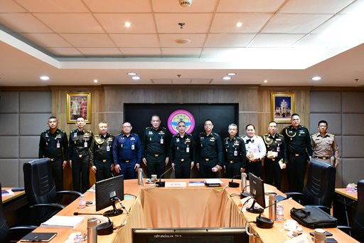 ๒๒ มิ.ย.๖๙ จก.วท.กห. เป็นประธานการประชุมหารือจัดตั้งห้องพยาบาล สถานที่ติดตั้งเครื่องกะตุกหัวใจไฟฟ้าชนิดอัตโมัติ การปรับแปลนพื้นที่ใช้สอยอาคาร บก.วท.กห. (หลังใหม่) การพิจารณาการติดตั้งระบบโซลาร์เซลล์ และสถานที่ติดตั้งสถานีเครื่องชาร์จรถยนต์ไฟฟ้า