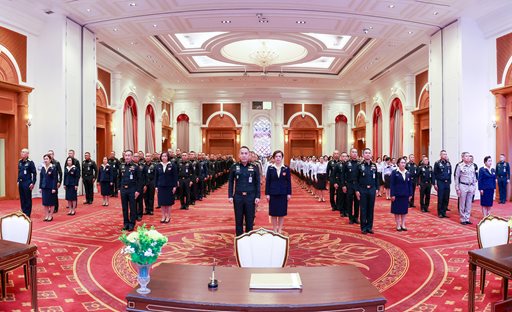 ๒๓ มิ.ย.๖๙ จก.วท.กห. ร่วมงานฉลองพระชนมายุ ๙๙ พรรษา และพิธีลงนามถวายพระพร สมเด็จพระอริยวงศาคตญาณ สมเด็จพระสังฆราช สกลมหาสังฆปริณายก