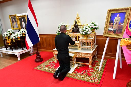 ๓ ก.ค.๖๙ จก.วท.กห. เป็นประธานในพิธีประดับเครื่องหมายยศนายทหารสัญญาบัตรและนายทหารประทวน