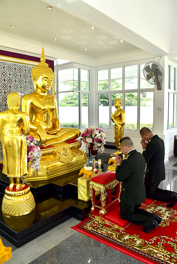 ๒ ต.ค.๖๒ จก.วท.กห. สักการะพระพุทธไตรเสนากลาโหมพิทักษ์