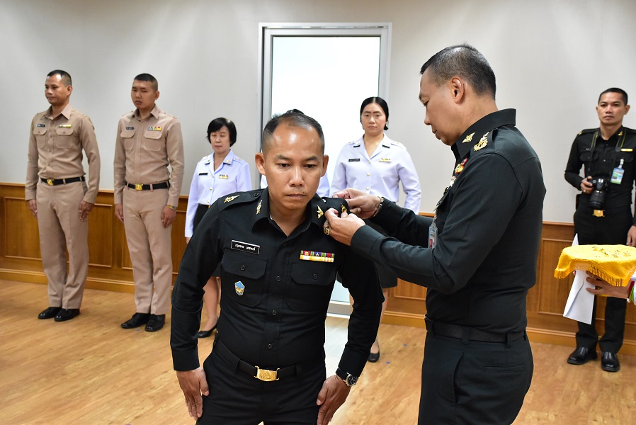 ๒๑ มิ.ย.๖๒ พิธีประดับเครื่องหมายยศนายทหารสัญญาบัตร จำนวน 8 นาย