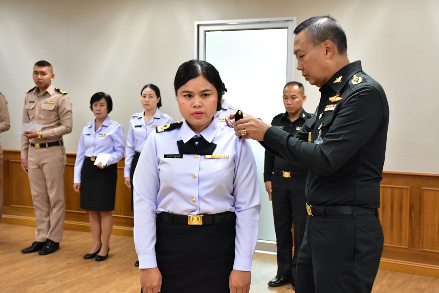 ๒๑ มิ.ย.๖๒ พิธีประดับเครื่องหมายยศนายทหารสัญญาบัตร จำนวน 8 นาย
