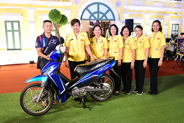 ๑๖ พ.ย.๖๒ พล.ท.คงชีพ ตันตระวาณิชย์ จก.วท.กห. ร่วมงานกาชาด