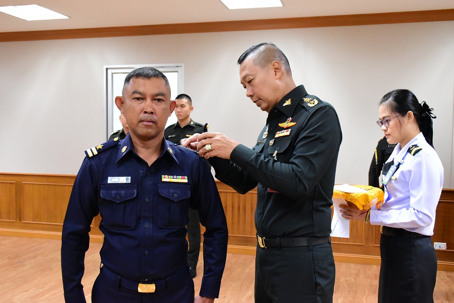 ๒๒ ก.ค.๖๒ พิธีประดับเครื่องหมายยศนายทหารสัญญาบัตรและนายทหารประทวน