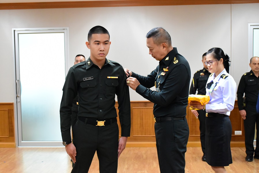 ๒๒ ก.ค.๖๒ พิธีประดับเครื่องหมายยศนายทหารสัญญาบัตรและนายทหารประทวน