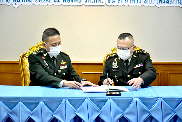 ๑ ต.ค.๖๔ พิธีลงนามในเอกสารรับ ส่ง หน้าที่ เจ้ากรม วิทยาศาสตร์และเทคโนโลยีกลาโหม