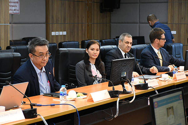 ๔ ส.ค.๖๓ พล.ท.คงชีพ ตันตระวาณิชย์ จก.วท.กห. ประธานประชุมหารือเกี่ยวกับงานด้านการวิจัยกับจุฬาลงกรณ์ฯ