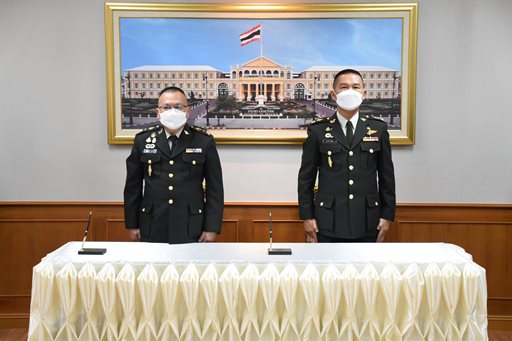 ๓๐ ก.ย.๖๕ พิธีรับ - ส่งหน้าที่ และมอบการบังคับบัญชา จก.วท.กห.