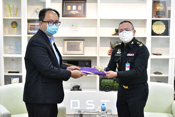 ๑๙ ต.ค.๖๔ จก.วท.กห. ให้การต้อนรับ คณะผู้บริหาร ของ เอสซีจี หรือ บริษัท ปูนซิเมนต์ไทย จำกัด