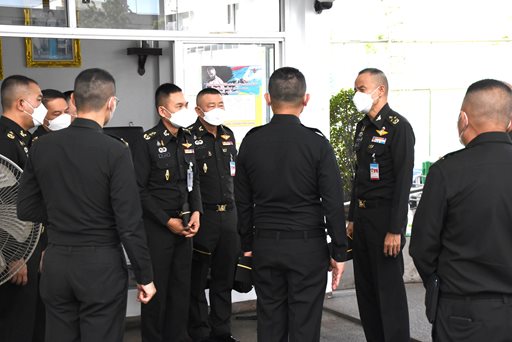 ๖ ธ.ค.๖๕ คณะ ปล.กห. ตรวจเยี่ยมอาคารที่พักอาศัย พื้นที่บางจาก