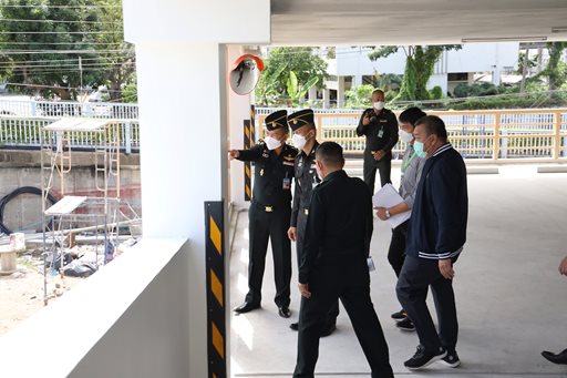 ๖ ธ.ค.๖๕ คณะ ปล.กห. ตรวจเยี่ยมอาคารที่พักอาศัย พื้นที่บางจาก