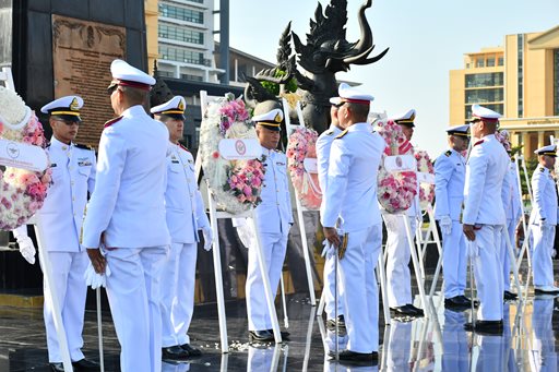 ๒๓ ต.ค.๖๖ จก.วท.กห. ร่วมพิธีวางพวงมาลาถวายราชสักการะพระบรมราชานุสาวรีย์พระบาทสมเด็จพระจุลจอมเกล้าเจ้าอยู่หัวเนื่องในวันปิยมหาราช