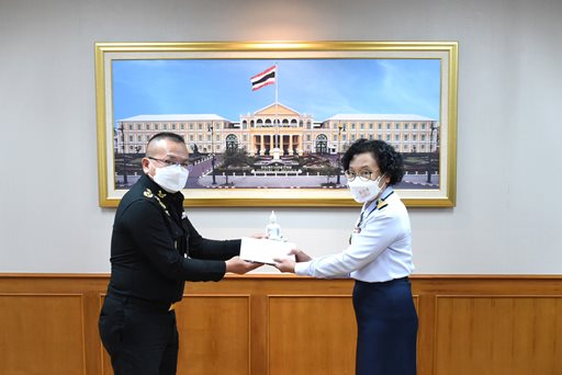 ๒๗ ก.ย.๖๕ จก.วท.กห. มอบโล่ผู้เกษียณอายุราชการประจำปี ๖๕ และข้าราชการดีเด่น วท.กห.