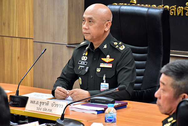 ๖ พ.ย.๖๓ พล.อ.ชูชาติ บัวขาว รอง ปล.กห. ตรวจเยี่ยมหน่วย วท.กห.