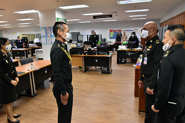 ๖ พ.ย.๖๓ พล.อ.ชูชาติ บัวขาว รอง ปล.กห. ตรวจเยี่ยมหน่วย วท.กห.
