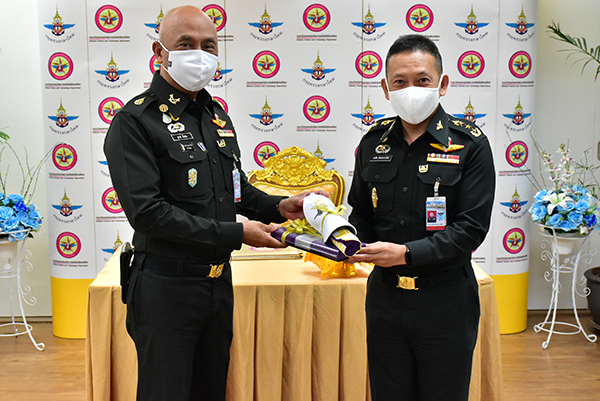 ๖ พ.ย.๖๓ พล.อ.ชูชาติ บัวขาว รอง ปล.กห. ตรวจเยี่ยมหน่วย วท.กห.