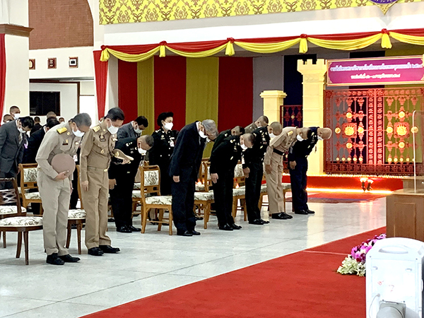 ๑๗ พ.ย.๖๔ จก.วท.กห. รับมอบโล่ที่ระลึกจาก พลเอกหญิงสมเด็จพระกนิษฐาธิราชเจ้า กรมสมเด็จพระเทพรัตนราชสุดาฯ สยามบรมราชกุมารี