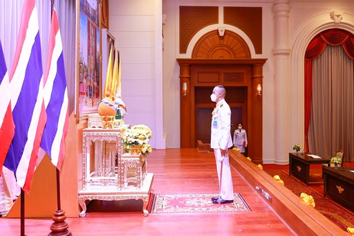 ๓ พ.ค.๖๖ จก.วท.กห. ร่วมพิธีลงนามถวายพระพรชัยมงคล เนื่องในวันฉัตรมงคล
