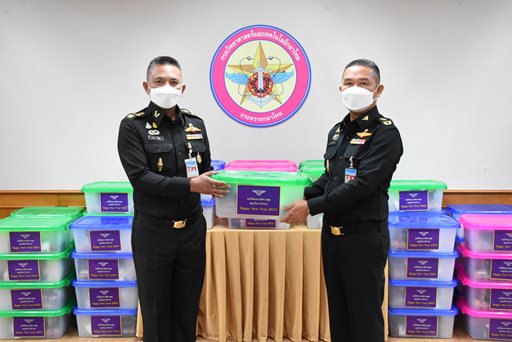 ๒๐ ธ.ค.๖๕ จก.วท.กห. รับมอบของขวัญปีใหม่จาก ปล.กห.