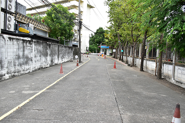 ๒๓ พ.ย.๖๔ รอง ปลัดกระทรวงกลาโหม (๑) เดินทางไปตรวจเยี่ยมบ้านพักข้าราชการพื้นที่บางจาก