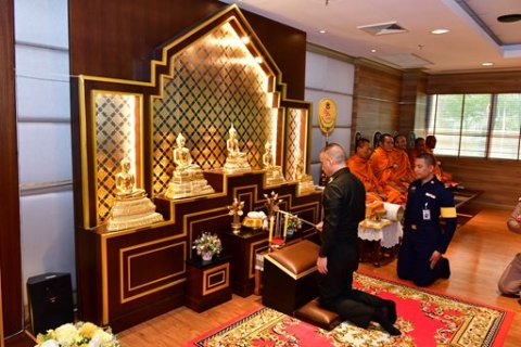 ๒๙ เม.ย.๖๙ จก.วท.กห. เป็นประธานใน "กิจกรรม พบกันวันพระ พบพระพบธรรม"