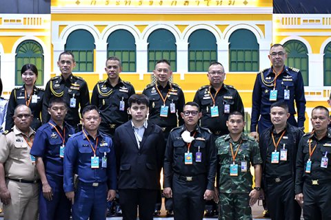 ๒๓ พ.ย.๖๓ พล.ท.คงชีพ ตันตระวาณิชย์ จก.วท.กห. เดินทางไปเยี่ยมชมงานมหกรรมวิทยาศาสตร์และ เทคโนโลยีแห่งชาติ ประจำปี ๒๕๖๓