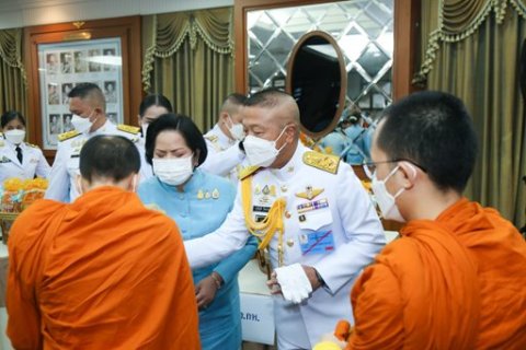 ๑๑ ส.ค.๖๕ จก.วท.กห. ร่วมพิธีถวายพระพรชัยมงคลและทำบุญตักบาตรถวายเป็นพระราชกุศล เนื่องในวันคล้ายวันเฉลิมพระชนมพรรษาสมเด็จพระนางเจ้าสิริกิติ์ พระบรมราชินีนาถ พระบรมราชชนนีพันปีหลวง